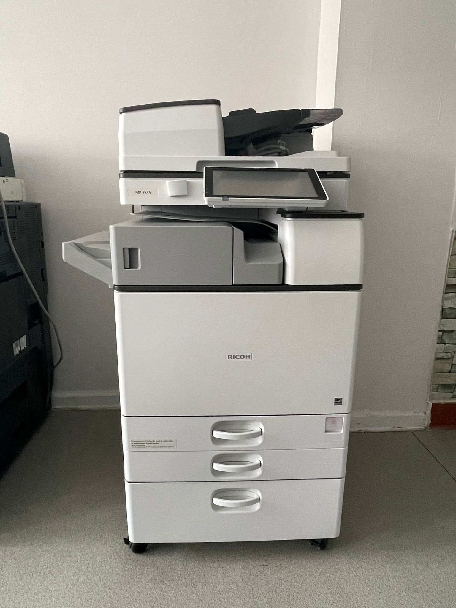 WhatsApp_Image_2025-02-21_at_15.29.34_(1)